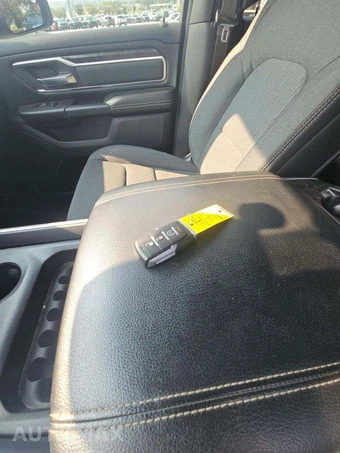 2019 Ram 1500 Big Horn/Lone Star Crew Cab Short Bed - miniatura 8