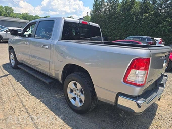 2019 Ram 1500 Big Horn/Lone Star Crew Cab Short Bed - miniatura 2