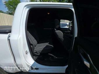2019 Ram 1500 Big Horn/Lone Star Crew Cab Short Bed - miniatura 16