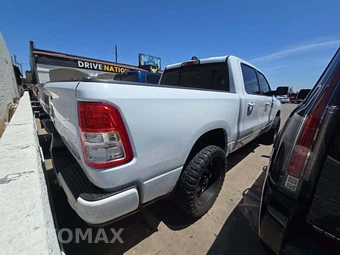 2019 Ram 1500 Big Horn/Lone Star Crew Cab Short Bed - miniatura 3