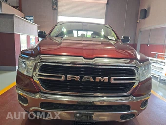 2019 Ram 1500 Big Horn/Lone Star Crew Cab Short Bed - miniatura 2