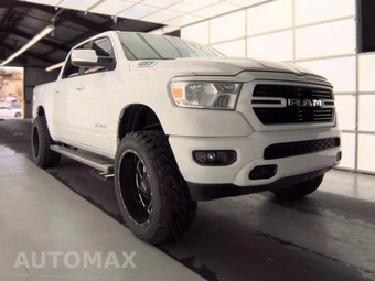 2019 Ram 1500 Big Horn/Lone Star Crew Cab Short Bed - miniatura 3