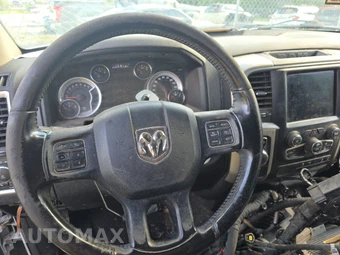2019 Ram 1500 Classic Big Horn Crew Cab Medium Bed – miniatura 10