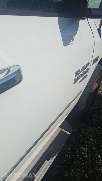 2019 Ram 1500 Classic Big Horn Crew Cab Medium Bed – miniatura 32