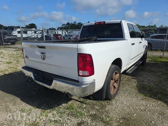 2019 Ram 1500 Classic Big Horn Crew Cab Medium Bed – miniatura 4