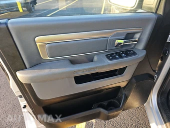 2019 Ram 1500 Classic Big Horn Crew Cab Medium Bed - miniatura 9