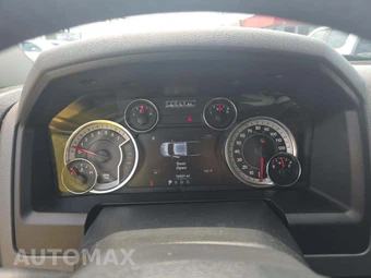 2019 Ram 1500 Classic Big Horn Crew Cab Medium Bed - miniatura 9