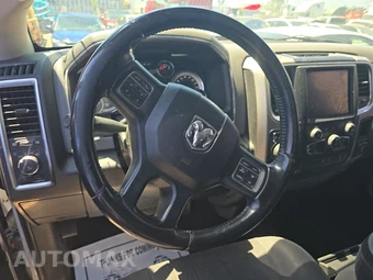 2019 Ram 1500 Classic Big Horn Crew Cab Medium Bed - miniatura 10