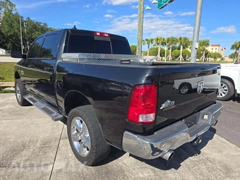 2019 Ram 1500 Classic Big Horn Crew Cab Short Bed - miniatura 2