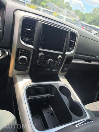 2019 Ram 1500 Classic Big Horn Crew Cab Short Bed - miniatura 10