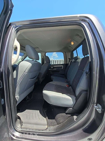 2019 Ram 1500 Classic Big Horn Crew Cab Short Bed - miniatura 13