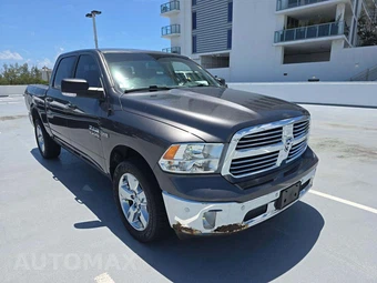 2019 Ram 1500 Classic Big Horn Crew Cab Short Bed - miniatura 4