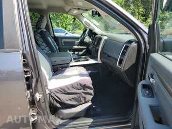 2019 Ram 1500 Classic Big Horn Crew Cab Short Bed - miniatura 8