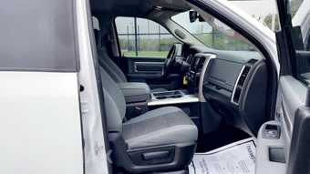 2019 Ram 1500 Classic Big Horn Crew Cab Short Bed - miniatura 35