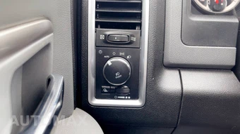 2019 Ram 1500 Classic Big Horn Crew Cab Short Bed - miniatura 45
