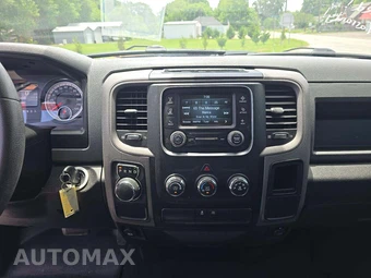 2019 Ram 1500 Classic Express Crew Cab Short Bed - miniatura 10