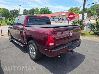 2019 Ram 1500 Classic Express Crew Cab Short Bed - miniatura 2