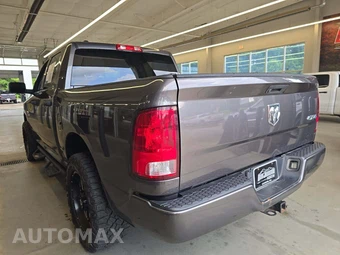 2019 Ram 1500 Classic Express Crew Cab Short Bed - miniatura 2