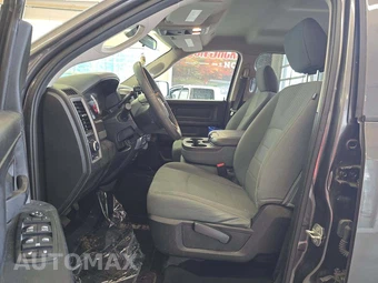 2019 Ram 1500 Classic Express Crew Cab Short Bed - miniatura 6