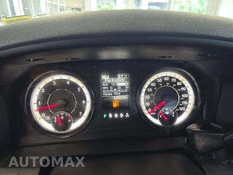 2019 Ram 1500 Classic Express Crew Cab Short Bed - miniatura 9
