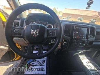 2019 Ram 1500 Classic Express Crew Cab Short Bed - miniatura 10