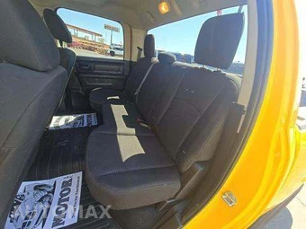 2019 Ram 1500 Classic Express Crew Cab Short Bed - miniatura 13