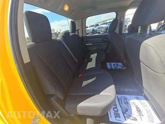 2019 Ram 1500 Classic Express Crew Cab Short Bed - miniatura 16