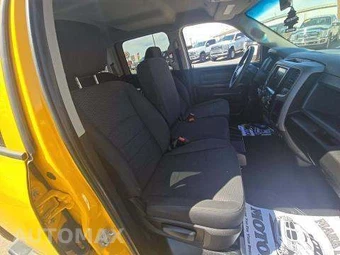 2019 Ram 1500 Classic Express Crew Cab Short Bed - miniatura 18