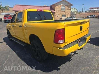 2019 Ram 1500 Classic Express Crew Cab Short Bed - miniatura 2