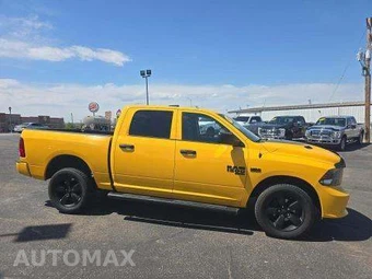 2019 Ram 1500 Classic Express Crew Cab Short Bed - miniatura 4