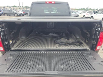 2019 Ram 1500 Classic Express Crew Cab Short Bed - miniatura 16