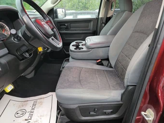 2019 Ram 1500 Classic Express Crew Cab Short Bed - miniatura 7