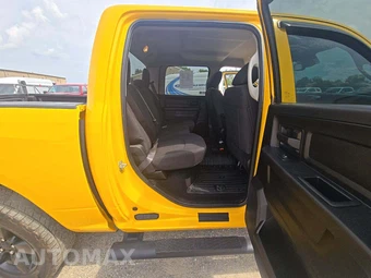 2019 Ram 1500 Classic Express Crew Cab Short Bed - miniatura 13