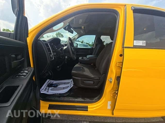 2019 Ram 1500 Classic Express Crew Cab Short Bed - miniatura 3