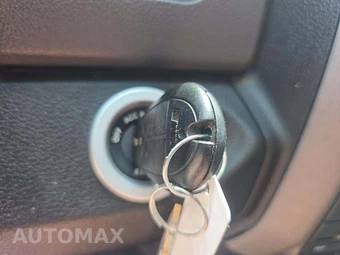 2019 Ram 1500 Classic Express Crew Cab Short Bed - miniatura 5