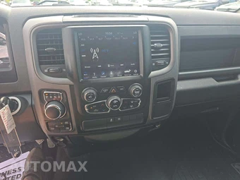 2019 Ram 1500 Classic Express Crew Cab Short Bed - miniatura 7