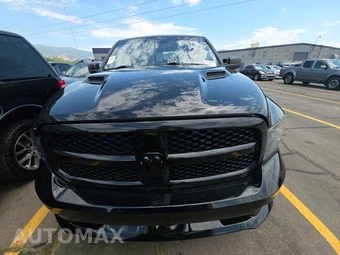 2019 Ram 1500 Classic Express Crew Cab Short Bed - miniatura 2
