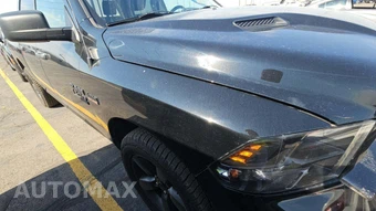2019 Ram 1500 Classic Express Crew Cab Short Bed - miniatura 36