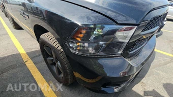 2019 Ram 1500 Classic Express Crew Cab Short Bed - miniatura 44