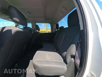 2019 Ram 1500 Classic Express Crew Cab Short Bed – miniatura 10