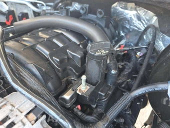 2019 Ram 1500 Classic Express Crew Cab Short Bed – miniatura 32