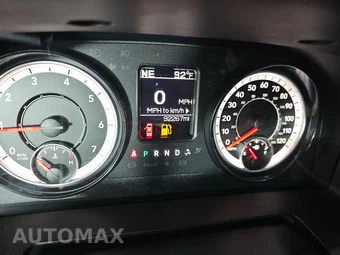 2019 Ram 1500 Classic Express Crew Cab Short Bed - miniatura 12