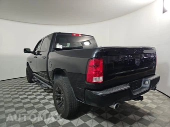 2019 Ram 1500 Classic Express Crew Cab Short Bed - miniatura 6