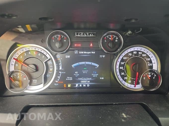 2019 Ram 1500 Classic Express Crew Cab Short Bed - miniatura 12