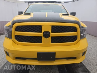 2019 Ram 1500 Classic Express Crew Cab Short Bed - miniatura 2