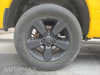 2019 Ram 1500 Classic Express Crew Cab Short Bed - miniatura 5