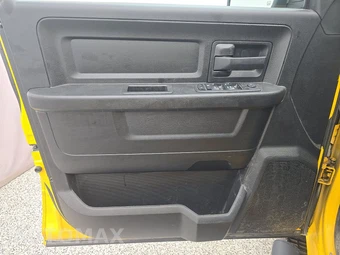 2019 Ram 1500 Classic Express Crew Cab Short Bed - miniatura 9