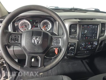2019 Ram 1500 Classic Express Crew Cab Short Bed – miniatura 11