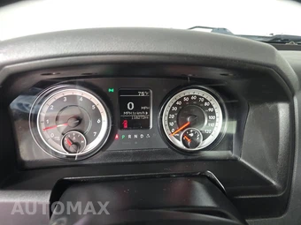 2019 Ram 1500 Classic Express Crew Cab Short Bed – miniatura 12
