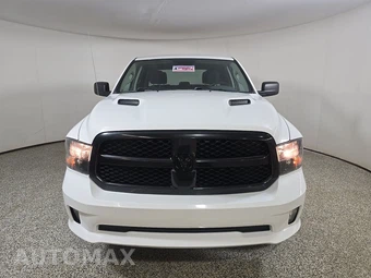 2019 Ram 1500 Classic Express Crew Cab Short Bed – miniatura 2